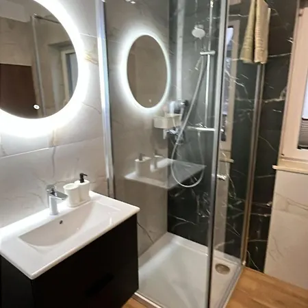 Season Klimatyzowany Dom Przy Szlaku Z Prywatnym Tarasem I Widokiem Na Gory Orlickie - Sudety Sauna&jacuzzi, Skalne Lasowka