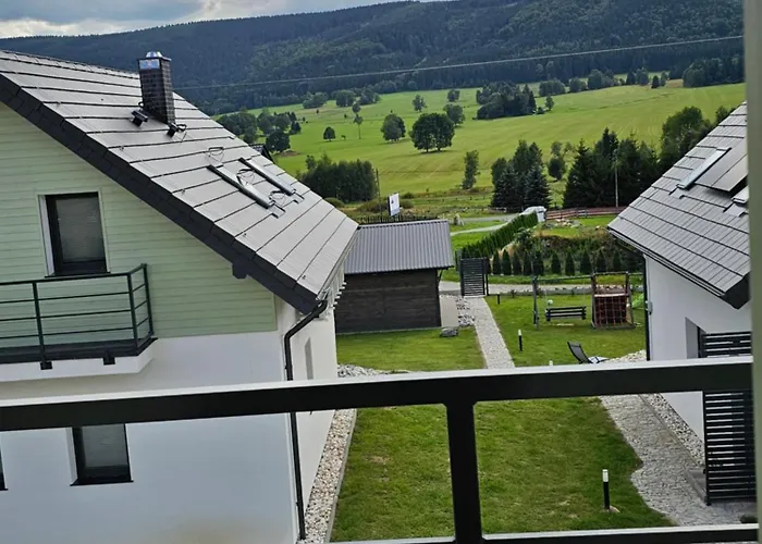 Season Klimat - Dom Przy Szlaku Z Prywatnym Tarasem I Widokiem Na Gory Orlickie - Sudety Sauna&jacuzzi, Skalne Miasto, 4km Do Zieleniec Arena Villa